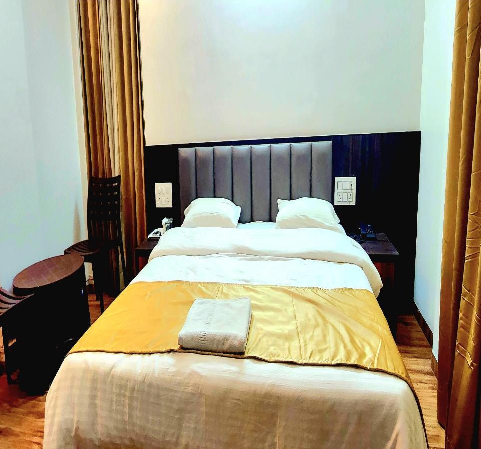 Hotel Shiv Sangram Ahmednagar Dış mekan fotoğraf